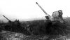 Т-34 готовятся к стрельбе по воздушным целям. 1943 г.