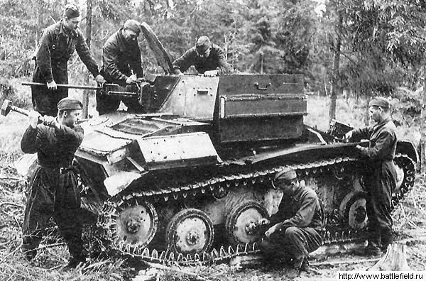 Repairing a T-60 tank in a field conditions