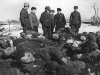 Советские военнопленные, расстрелянные немцами при отступлении
