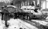Заправка СУ-76М топливом. Зима 1943-1944 гг.