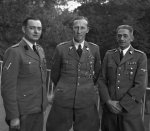 Слева направо: Бёме, Гейдрих, Франк